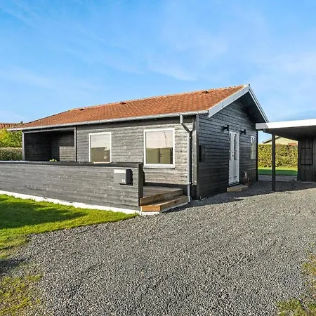 Amazing In Juelsminde With Wifi